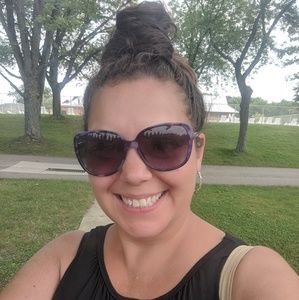 Meet your Posher, Nicole